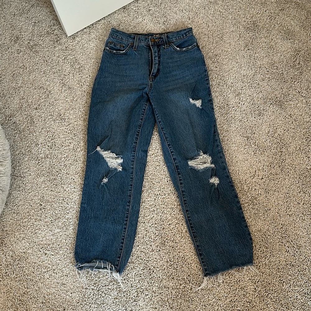 Universal Thread Wide Leg Women’s Jeans- Size 26R or 2R